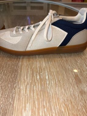 Rothy's Men's Knit Sneakers in White and Navy